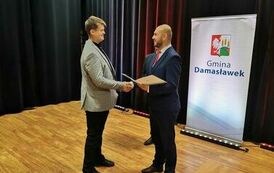 Stypendia dla najlepszych uczni&oacute;w ze szk&oacute;ł w Gmina Damasławek 11