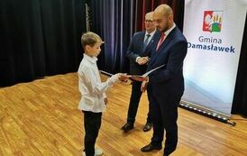 Stypendia dla najlepszych uczni&oacute;w ze szk&oacute;ł w Gmina Damasławek 19