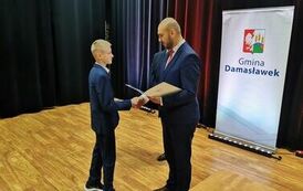 Stypendia dla najlepszych uczni&oacute;w ze szk&oacute;ł w Gmina Damasławek 28