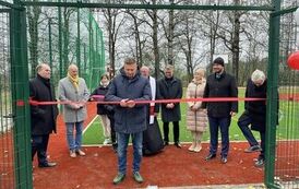 Otwarcie przyszkolnej infrastruktury sportowej 86