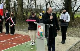 Otwarcie przyszkolnej infrastruktury sportowej 98